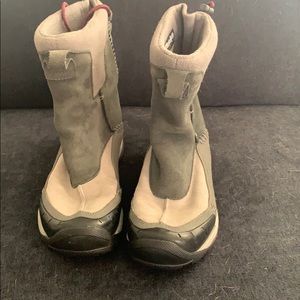 Columbia boots